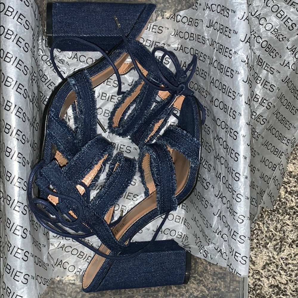 Stunning denim heels